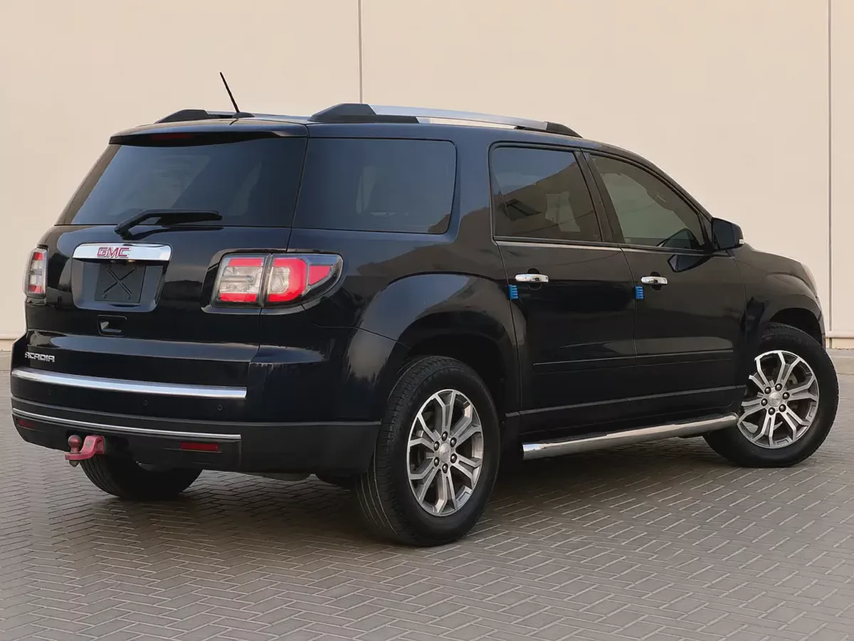 GMC Acadia SLE 2015 | GCC Specs | Well Maintained-7-7