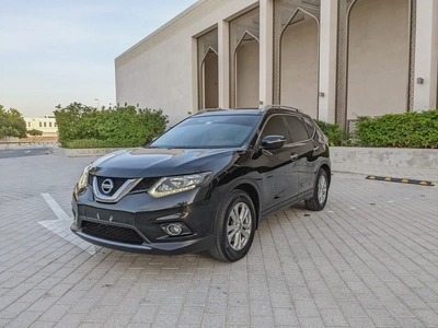 Nissan X-Trail S 2015 GCC Specs Prestine Condition 4WD With Low KM Premium 7 Seater SUV-1
