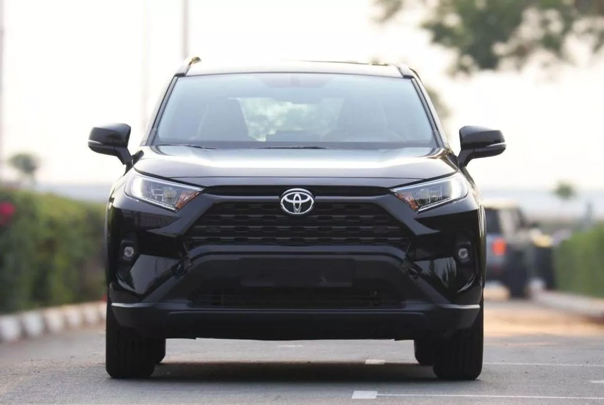 Toyota RAV4 XLE RAV4 XLE 2.0L  MED OPTION SUNROOF 20223-1-0