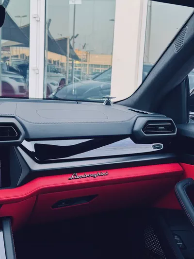 Lamborghini Urus SE 2025 Hybrid - Brand New - Future of Performance-11