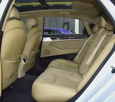 EXCELLENT DEAL for our Hyundai Genesis 3.8 ( 2016 Model ) in White Color GCC Specs-16