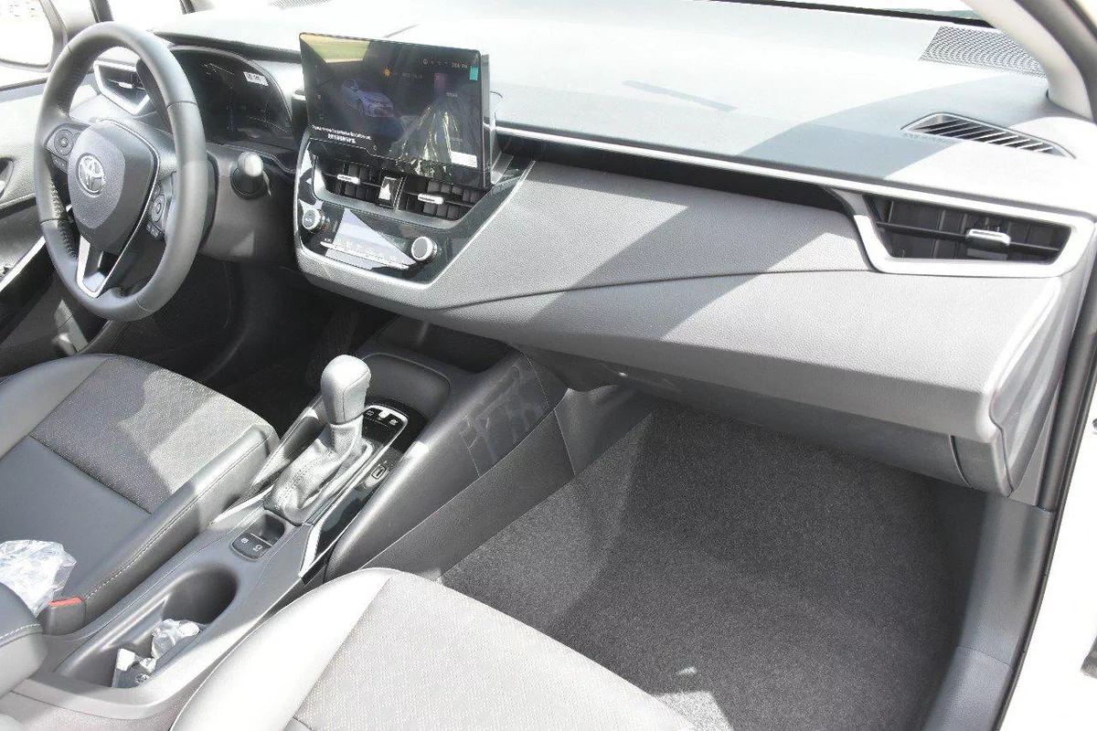 TOYOTA COROLLA HYBRID 2025 | WHITE-15-15