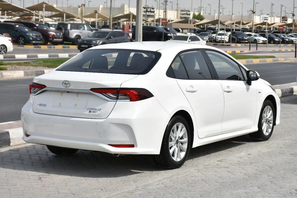 TOYOTA COROLLA HYBRID 2025 | WHITE-5-5