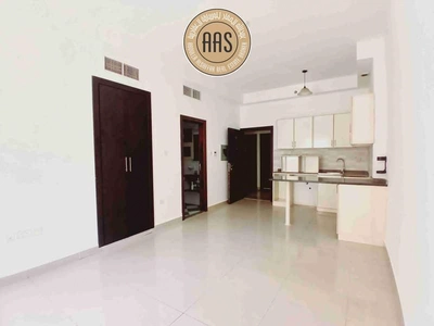 Spacious Studio★ Ready to Move ★Close To RTA Bus-3