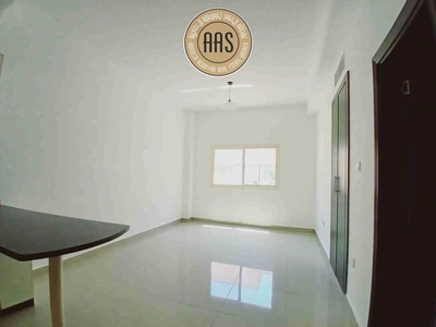 Spacious Studio★ Ready to Move ★Close To RTA Bus-4