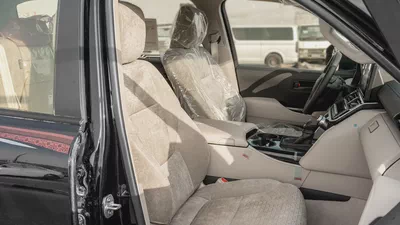 2026 Toyota Land Cruiser GXR 3.3L Twin-Turbo AT Diesel (Black-Beige) Basic-10