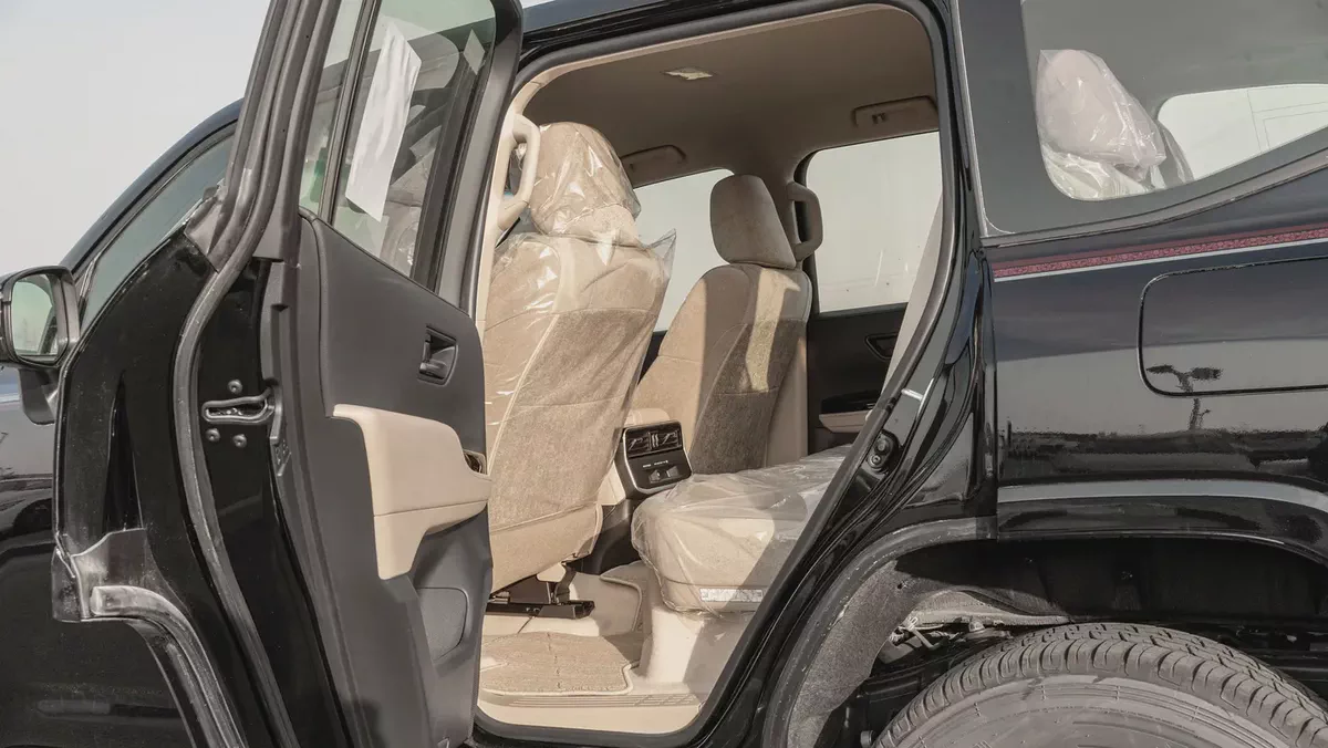 2026 Toyota Land Cruiser GXR 3.3L Twin-Turbo AT Diesel (Black-Beige) Basic-17-17