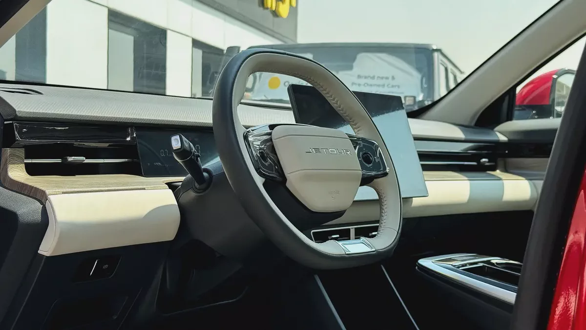 Jetour Dashing Flagship 2025 GCC 1.6L Turbo 4 Cylinders-9-9