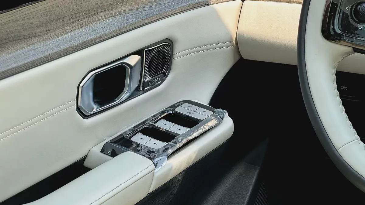 Jetour Dashing Flagship 2025 GCC 1.6L Turbo 4 Cylinders-13-13