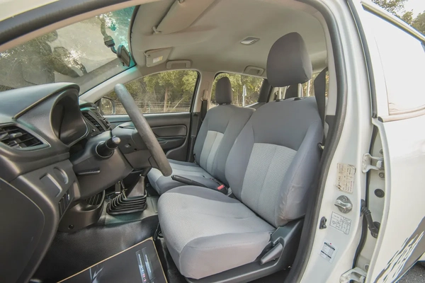 L200 | Double Cabin 4x2 | Manual | GCC Specs | Ref#M05921