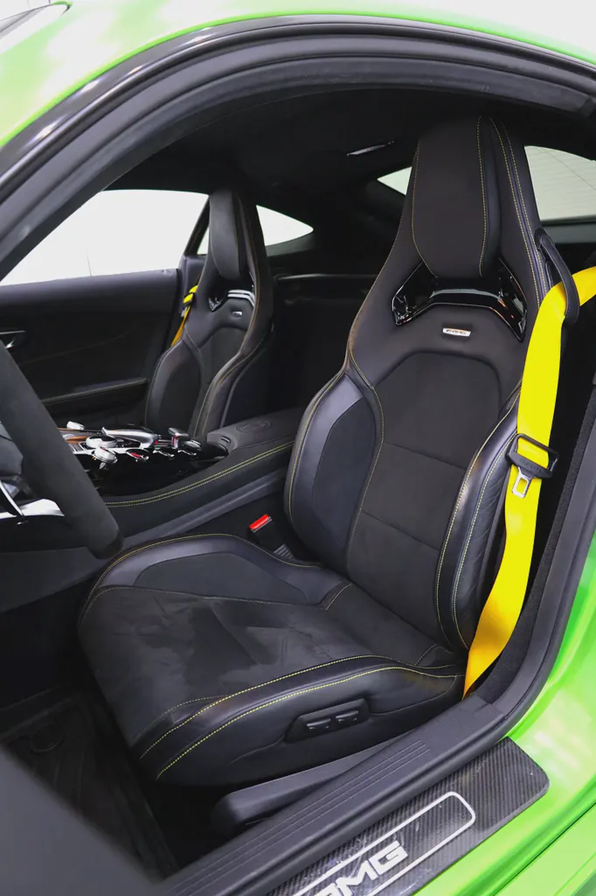 MERCEDES BENZ GTR - FULL CARBON PACKAGE + WARRANTY UPON REQUEST-5-5