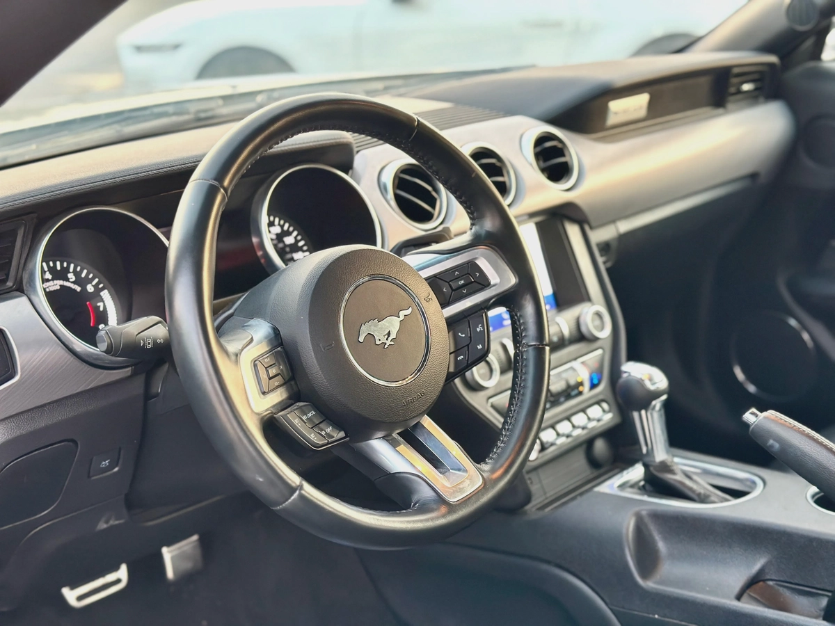 2023 Ford Mustang Ecoboost-1-1