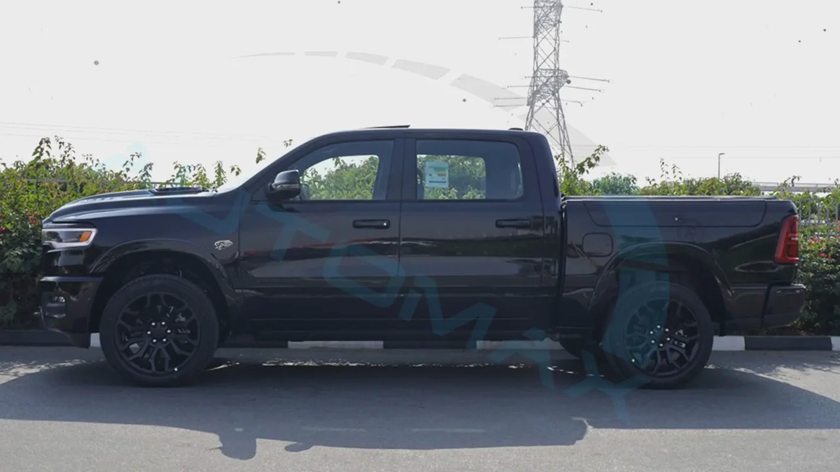 (For Export / Car With Multigate) 2026/2026 RAM 1500 V8 5.7L Limited Crew Cab eTorque GCC 0Km-19-19