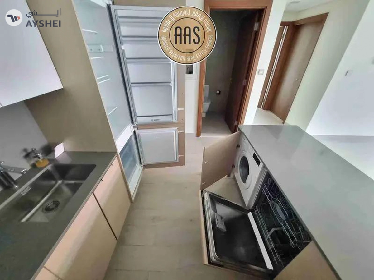 Stunning Views of Sea & Burj Al Arab • Spacious Layout • Rent 220k-9-9