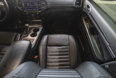 Jeep Grand Cherokee-17