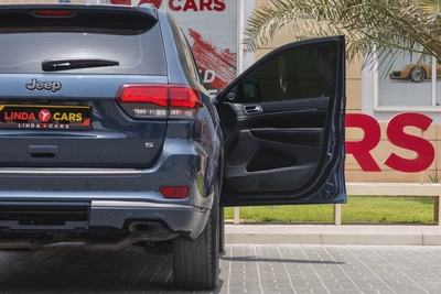 Jeep Grand Cherokee-23