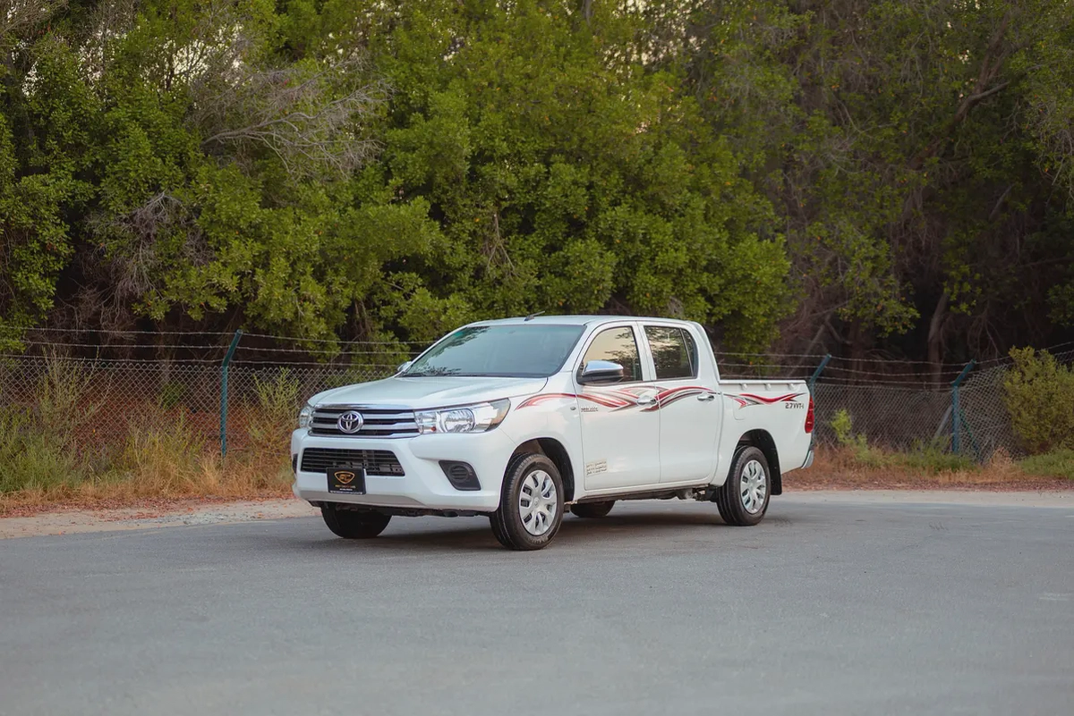 Hilux | Double Cabin 4x2 | Manual | GCC Specs | Ref#T37796