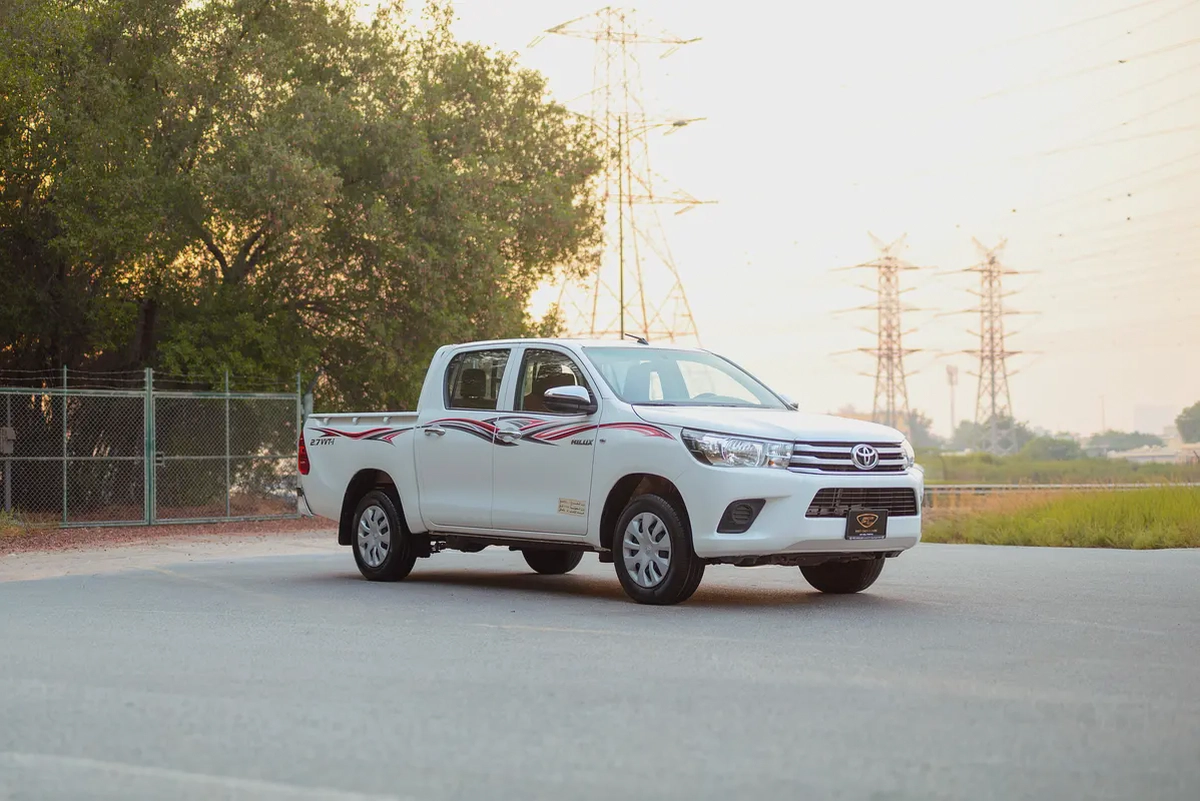 Hilux | Double Cabin 4x2 | Manual | GCC Specs | Ref#T37796