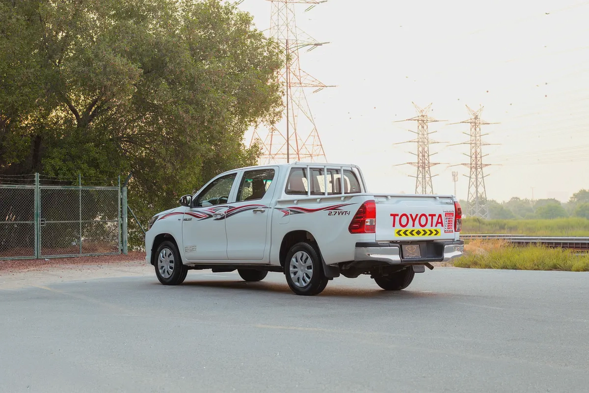 Hilux | Double Cabin 4x2 | Manual | GCC Specs | Ref#T37796-3-3