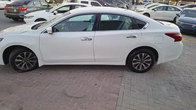 2018 Nissan Altima SE American Specs-10