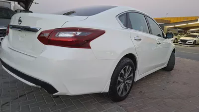 2018 Nissan Altima SE American Specs-4