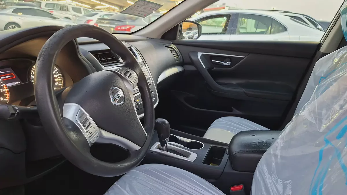 2018 Nissan Altima SE American Specs-16-16