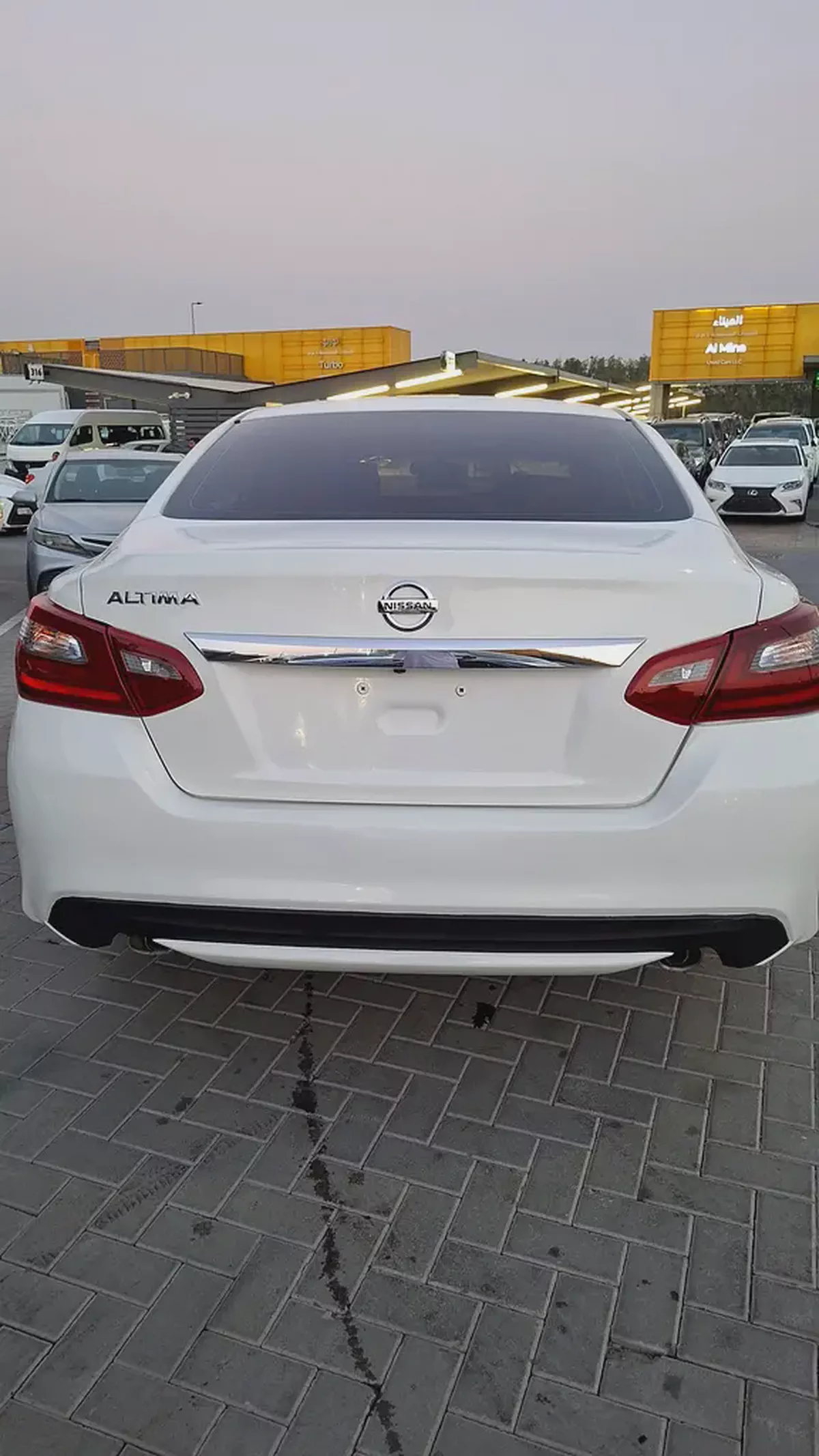 2018 Nissan Altima SE American Specs-6-6