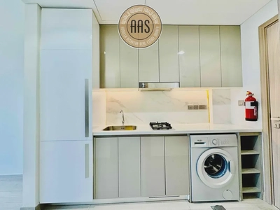 Perfect Layout • Chiller Free • Luxury Living • Big Size Lavish Studio Available -3