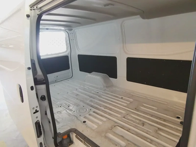 Nissan Urvan NV350 3 Seater Manual 2021 | GCC Specs | Well Maintained-13
