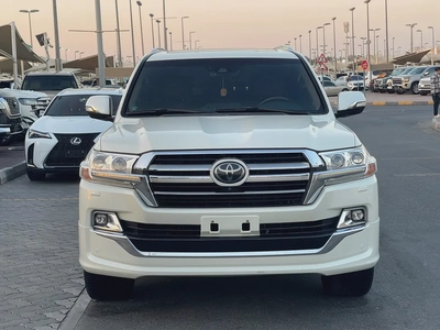 لاند كلوزر 2019 خليجي مكينه لكذس Toyota Land Cruiser VXR 2019 GCC Specs-0