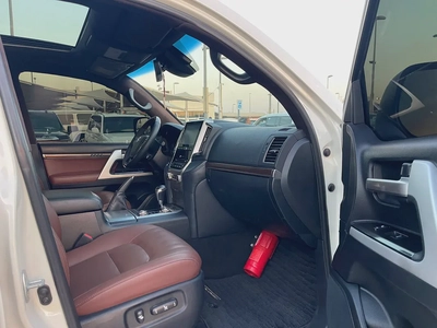 لاند كلوزر 2019 خليجي مكينه لكذس Toyota Land Cruiser VXR 2019 GCC Specs-15