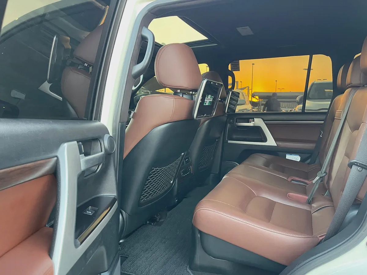 لاند كلوزر 2019 خليجي مكينه لكذس Toyota Land Cruiser VXR 2019 GCC Specs-11-11