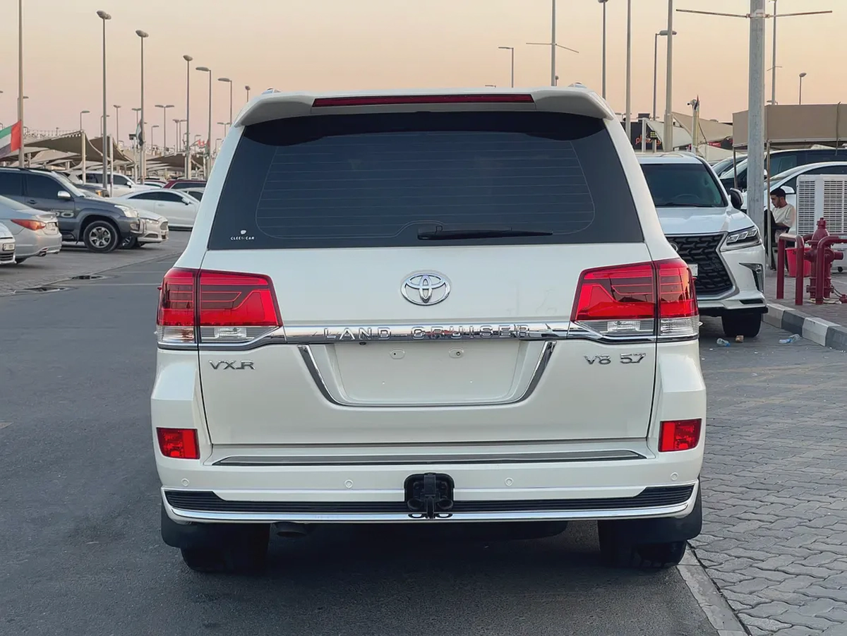 لاند كلوزر 2019 خليجي مكينه لكذس Toyota Land Cruiser VXR 2019 GCC Specs-4-4