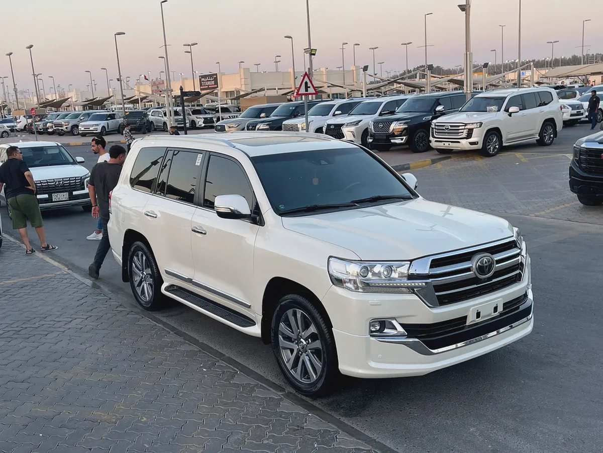 لاند كلوزر 2019 خليجي مكينه لكذس Toyota Land Cruiser VXR 2019 GCC Specs-8-8