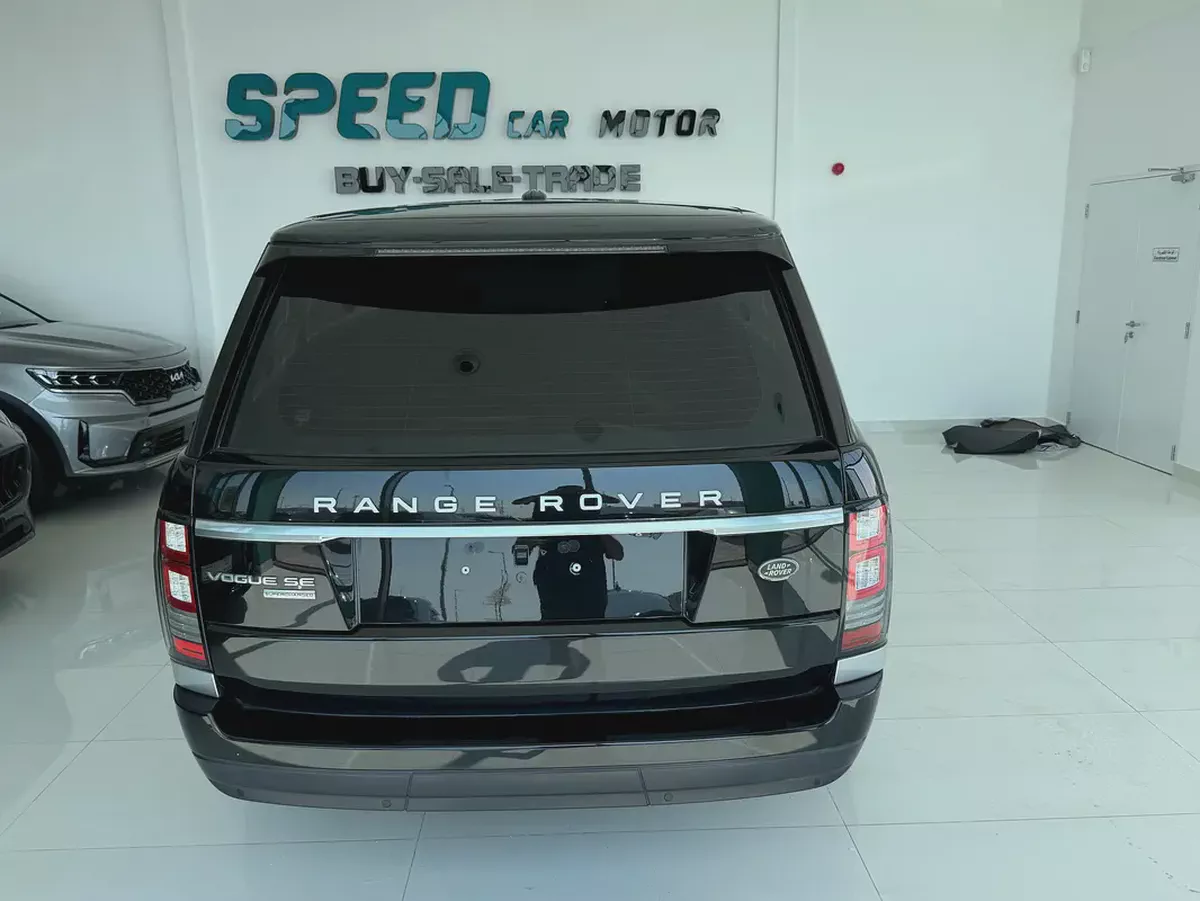 Pristine 2016 Land Rover Range Rover Supercharged - GCC Specs-11-11