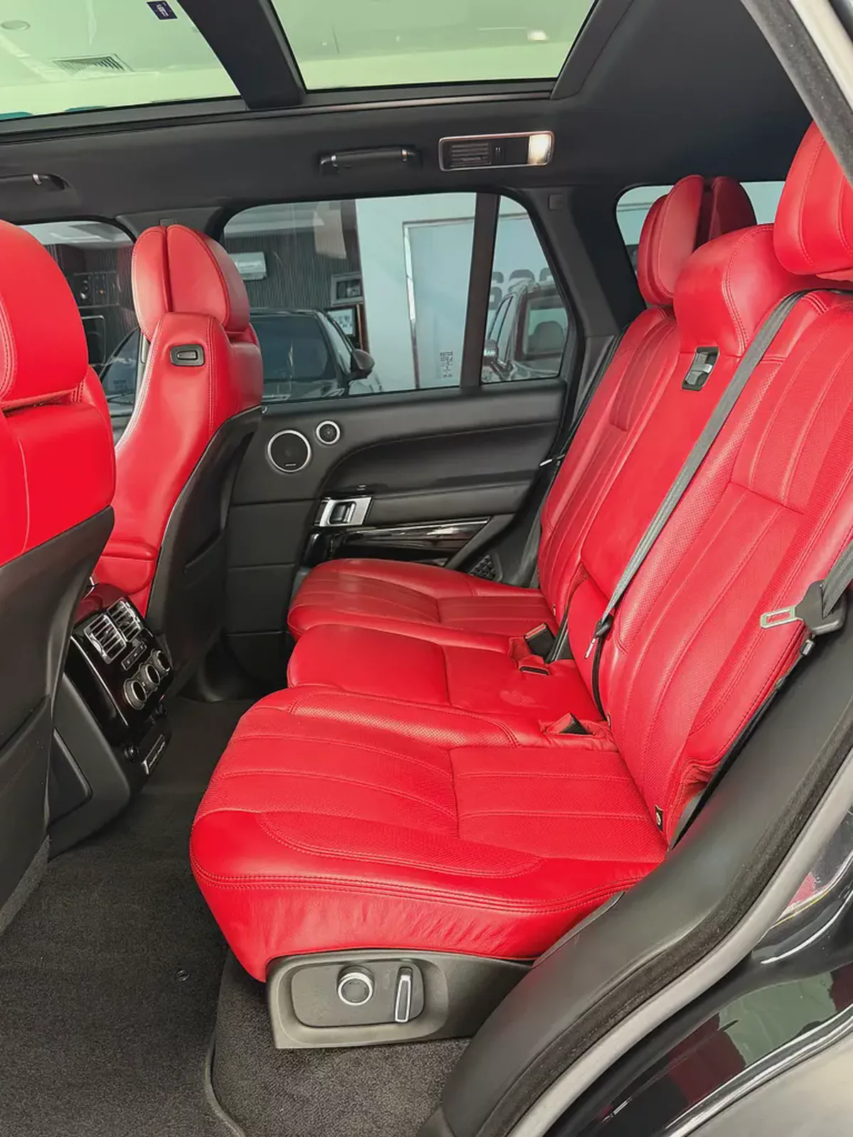 Pristine 2016 Land Rover Range Rover Supercharged - GCC Specs-6-6