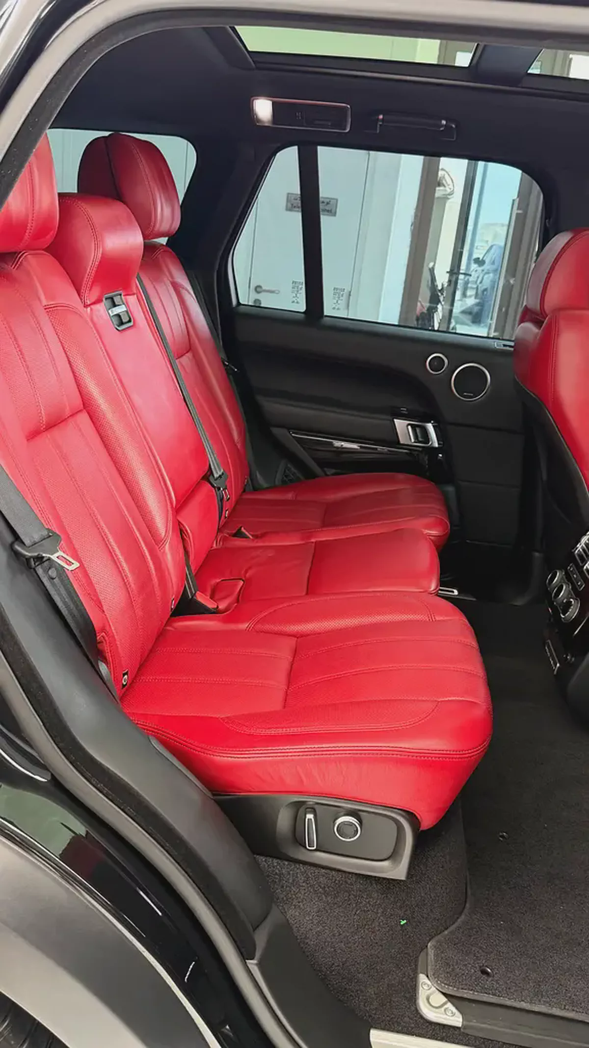 Pristine 2016 Land Rover Range Rover Supercharged - GCC Specs-8-8