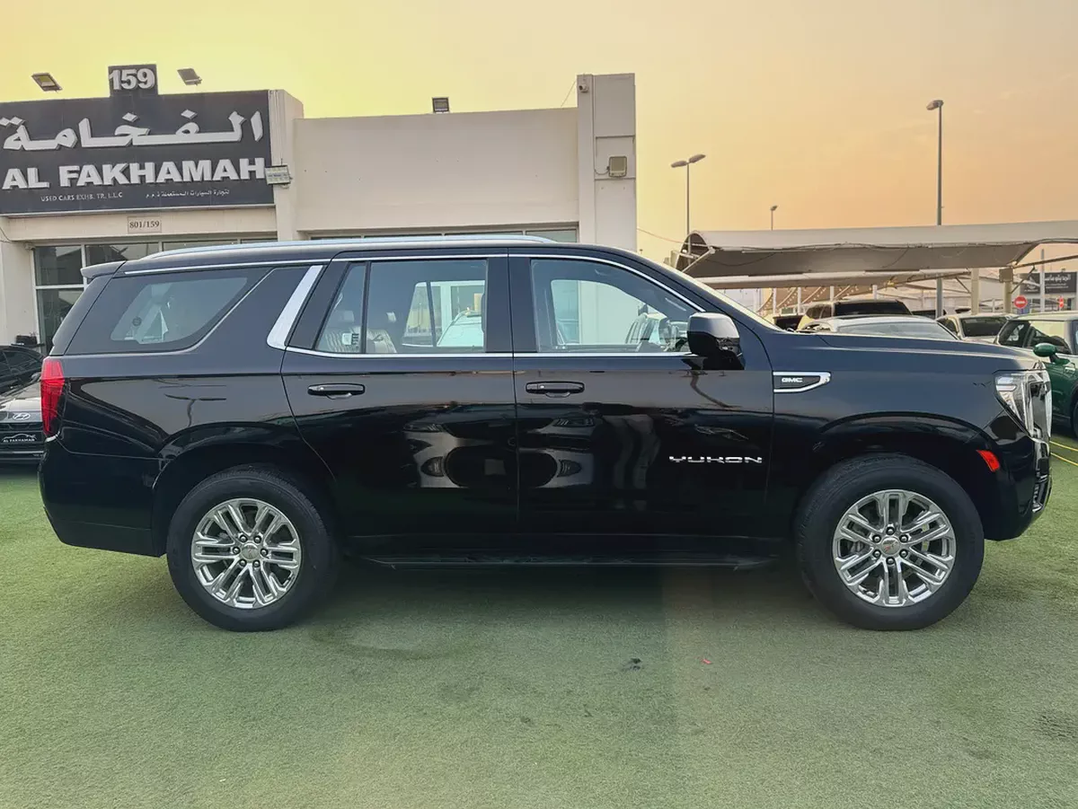 GMC Yukon SLE 2023 | GCC Specs in perfect con-7-7