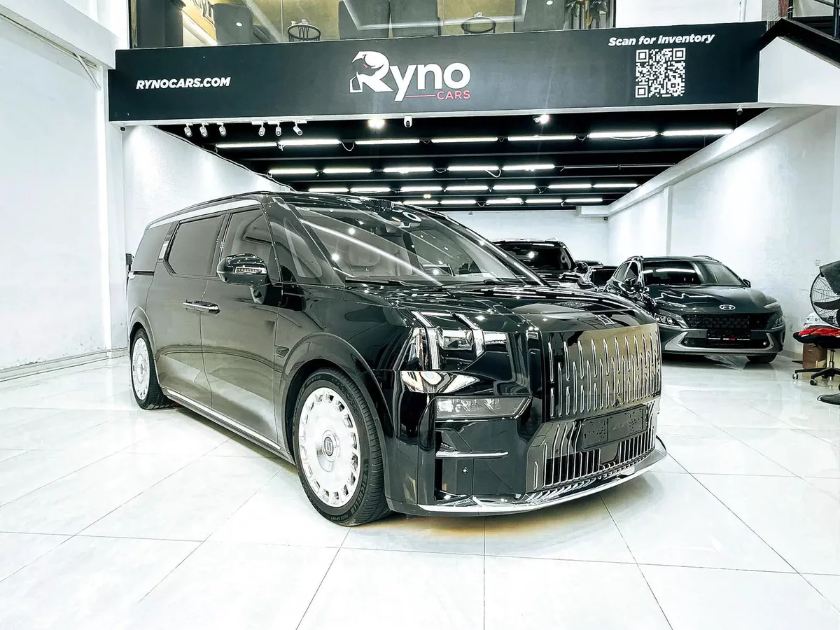 2024 Zeekr 009 Grand Ultra Luxury 4-seater MPV Electric // EMI Starts from 5,800 AED