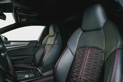 Audi RS7-Carbon Fiber Package-Audi Ceramic Braking System-Red Calipers-Premium Leather Interior-18