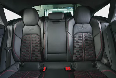 Audi RS7-Carbon Fiber Package-Audi Ceramic Braking System-Red Calipers-Premium Leather Interior-19