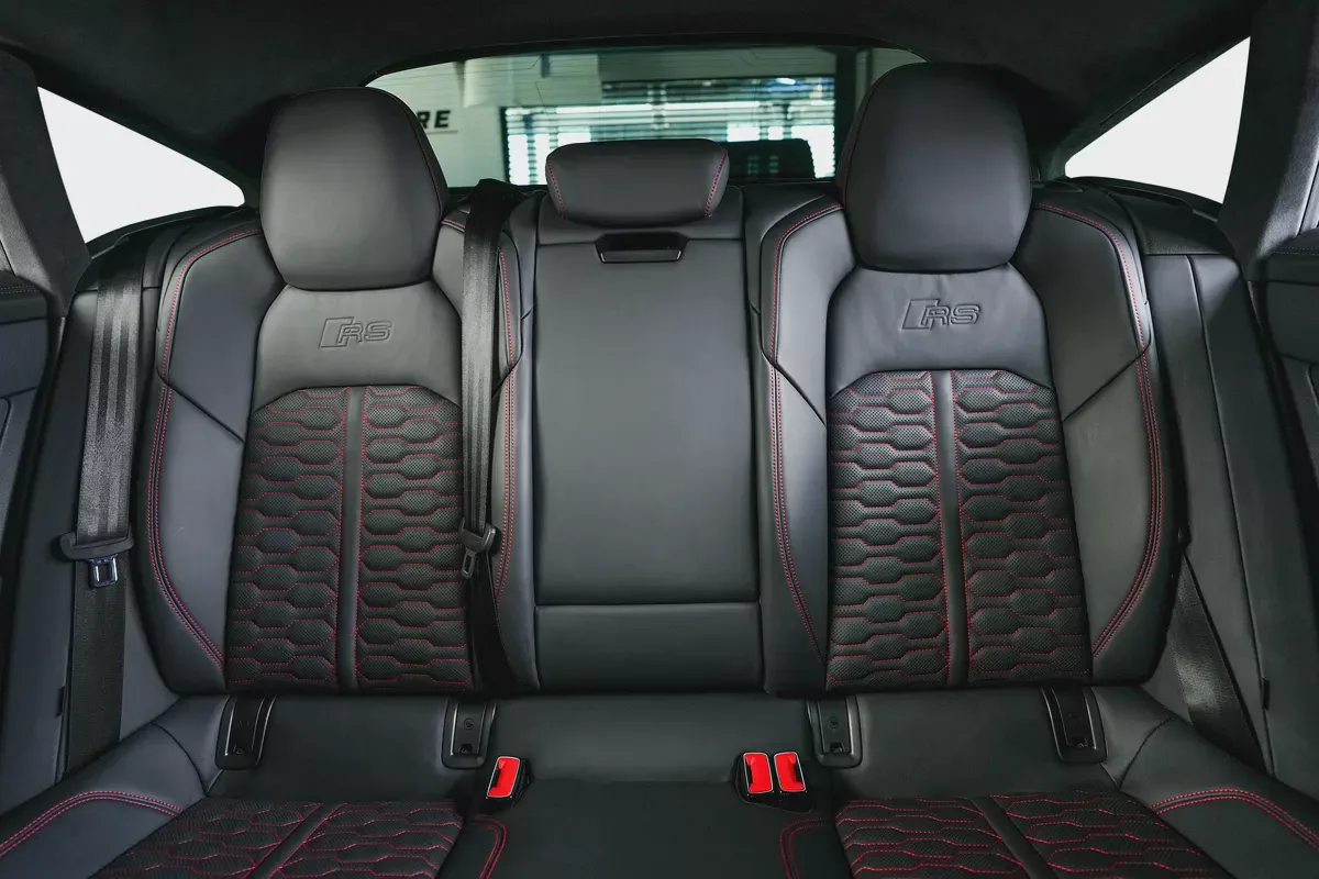 Audi RS7-Carbon Fiber Package-Audi Ceramic Braking System-Red Calipers-Premium Leather Interior-19-19