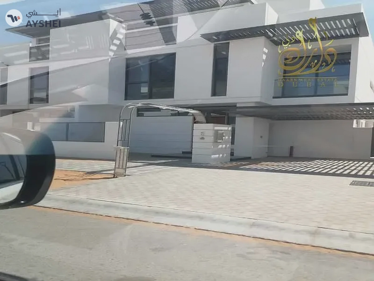 50% SLD discount-Waterfront Villa-Private Pool-Ready to Move in