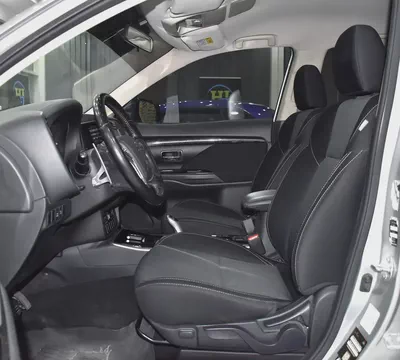 AED 833 EMi at 0% DP | Mitsubishi Outlander PHEV ( 2020 Model ) in Silver Color GCC Specs-9