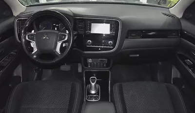 AED 833 EMi at 0% DP | Mitsubishi Outlander PHEV ( 2020 Model ) in Silver Color GCC Specs-10