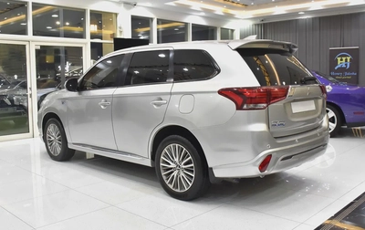 AED 833 EMi at 0% DP | Mitsubishi Outlander PHEV ( 2020 Model ) in Silver Color GCC Specs-6