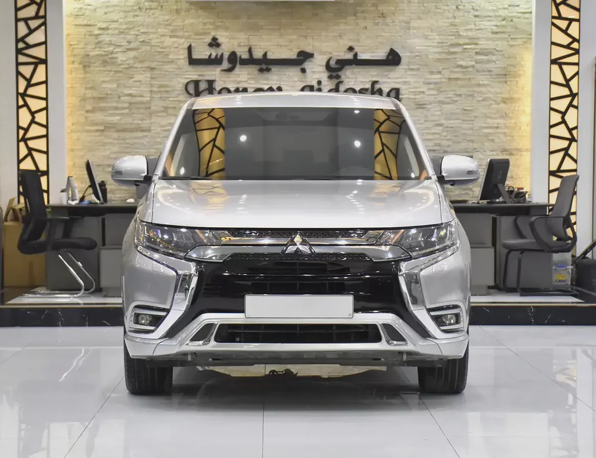 AED 833 EMi at 0% DP | Mitsubishi Outlander PHEV ( 2020 Model ) in Silver Color GCC Specs