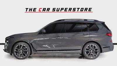 BMW X7 X-Drive 40i M Sport-GCC-AGMC Warranty and Service Contract Until 01/2028- 1 Owner-7 Seats-4