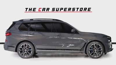 BMW X7 X-Drive 40i M Sport-GCC-AGMC Warranty and Service Contract Until 01/2028- 1 Owner-7 Seats-8