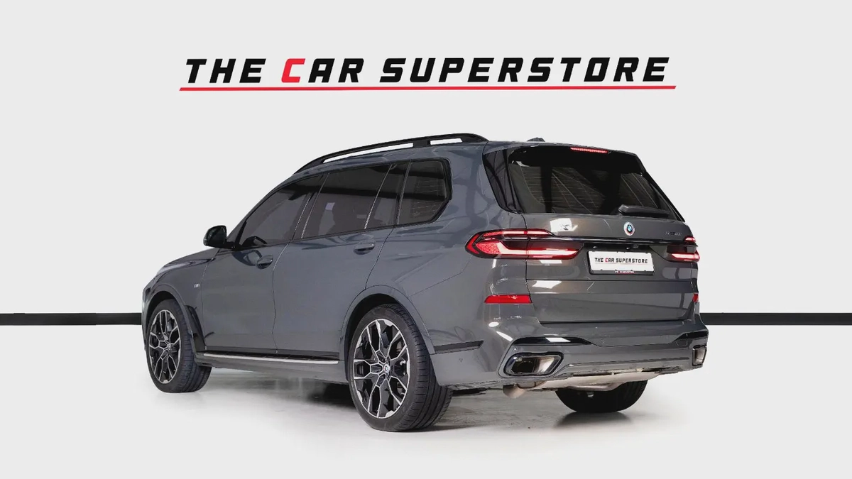 BMW X7 X-Drive 40i M Sport-GCC-AGMC Warranty and Service Contract Until 01/2028- 1 Owner-7 Seats-5-5